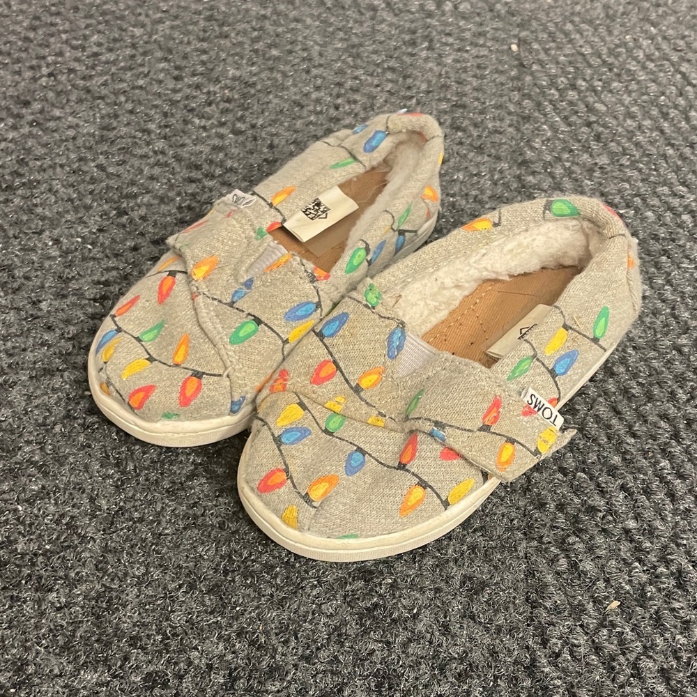 Toms Christmas Lights Slip on Shoes Baby Girls little toddler size 6 Holiday